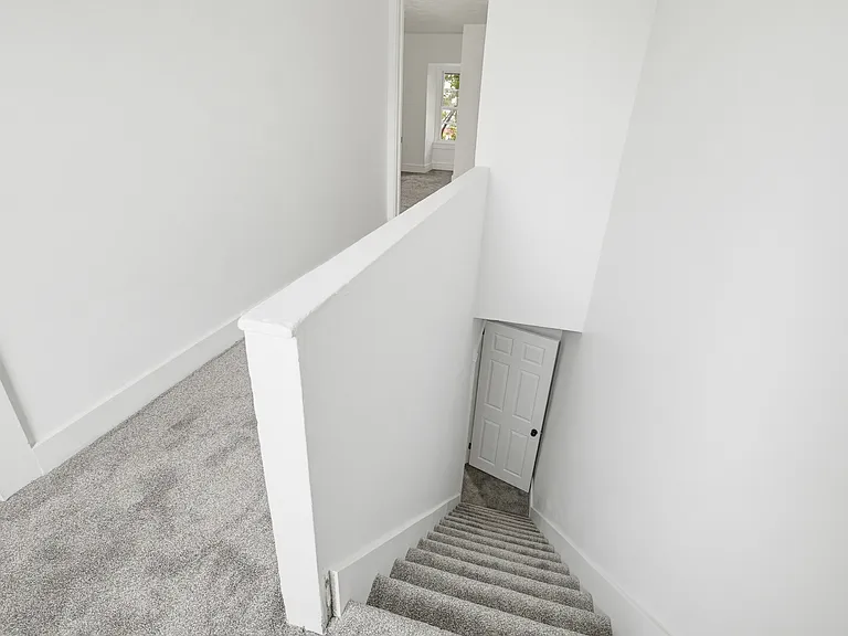 340 E Frederick St — Photo 35