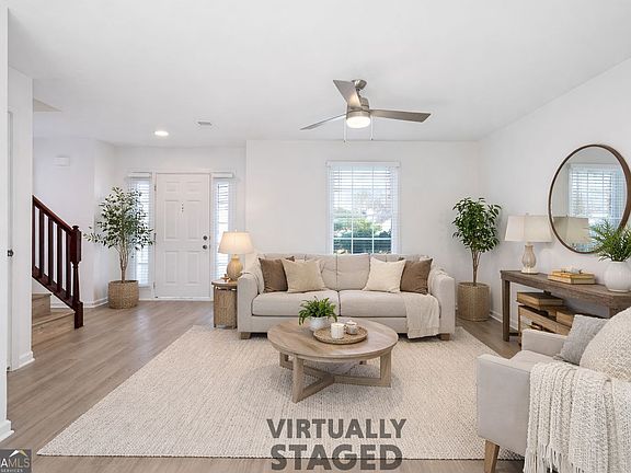 4th image of 1629 Sweetgum Hl