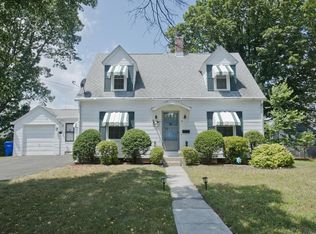 32 Rathbun St, Springfield, MA 01104