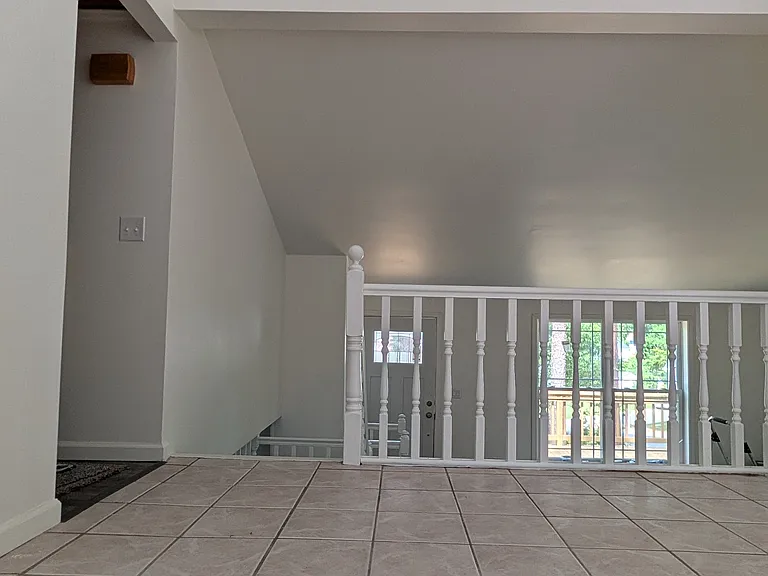 507 Lancelot Dr — Photo 7