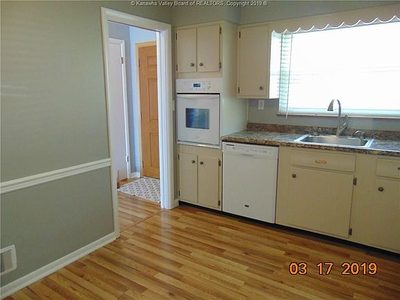 4th image of 1730 Woodbine Ave