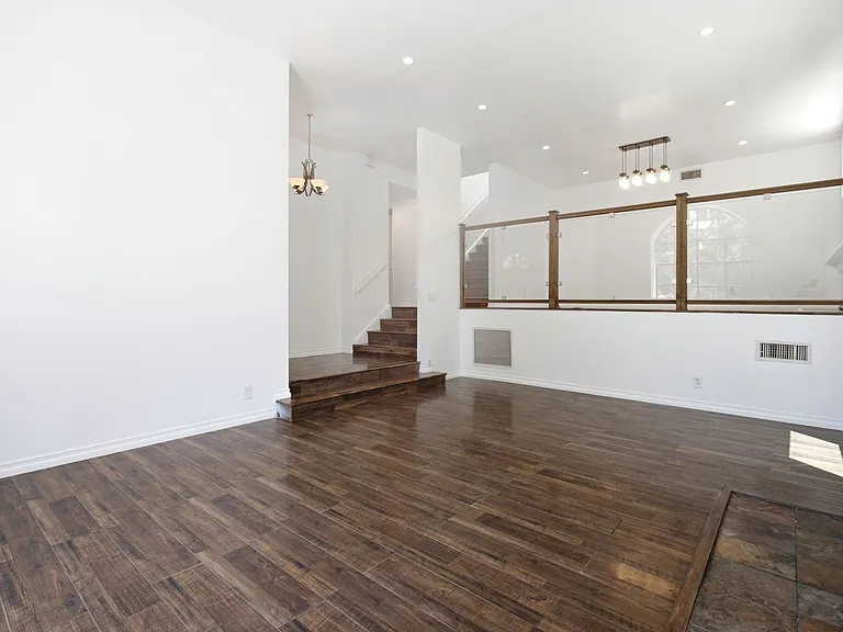 5244 Baza Ave — Photo 12