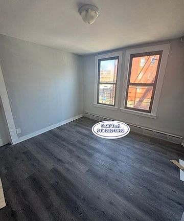 4th image of 50 Herriot St Suite 1