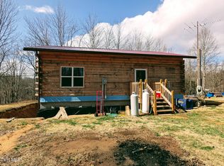 326 Flat Top Rd, Coeburn, VA 24230