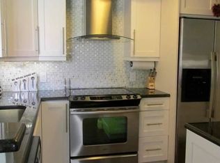 145 Yacht Club Way APT 204, Hypoluxo, FL 33462