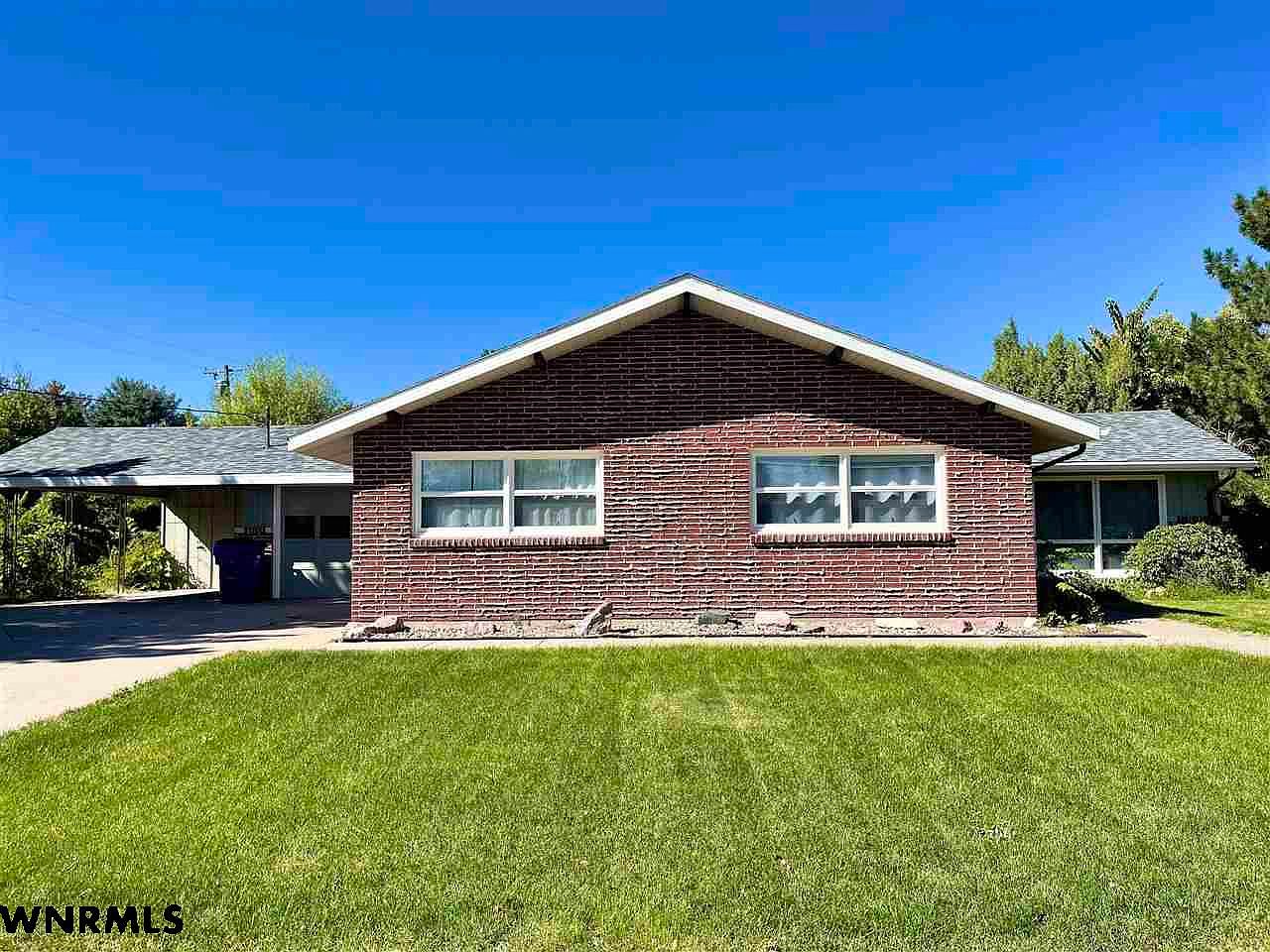 1845 19th St, Gering, NE 69341 Zillow