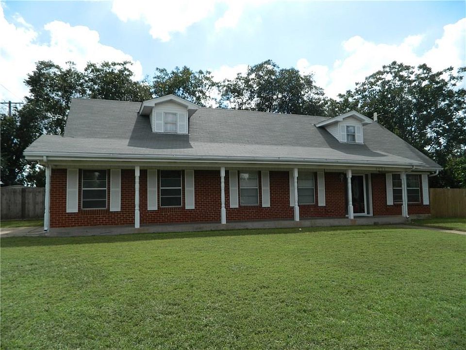 1st image of 2506 SE 14th St
