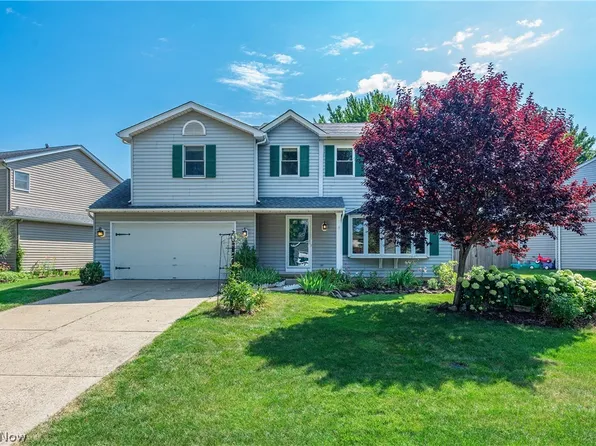 23702 Sawmill Bnd, Olmsted Falls, OH 44138