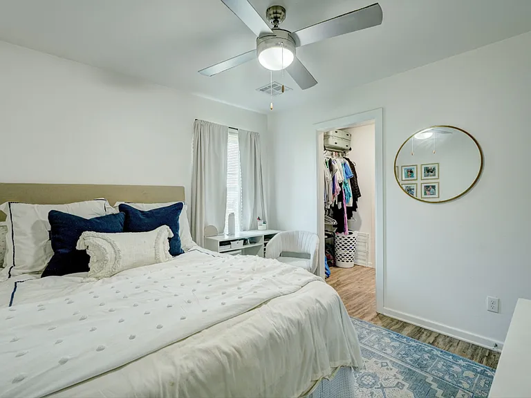 1520 N Market Ave — Photo 18