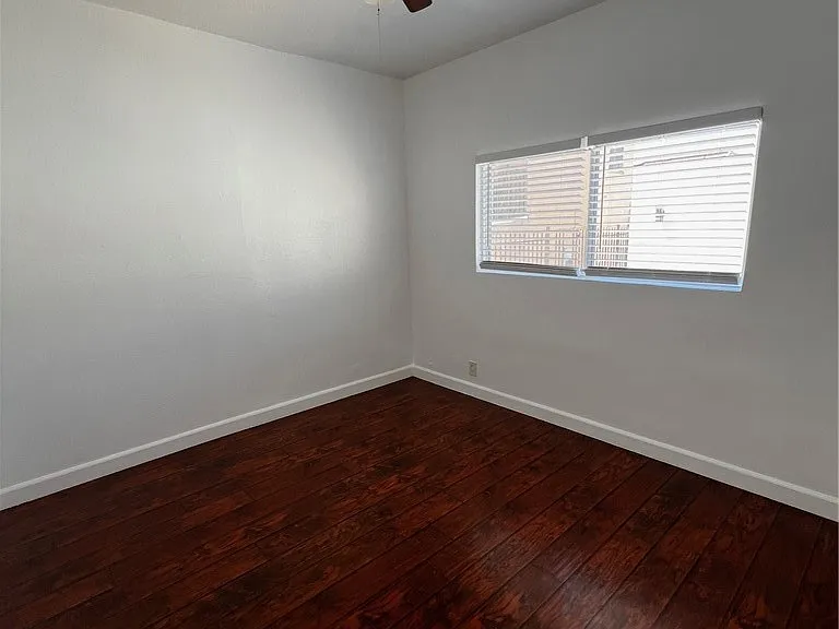 1487 Henderson Ave — Photo 10