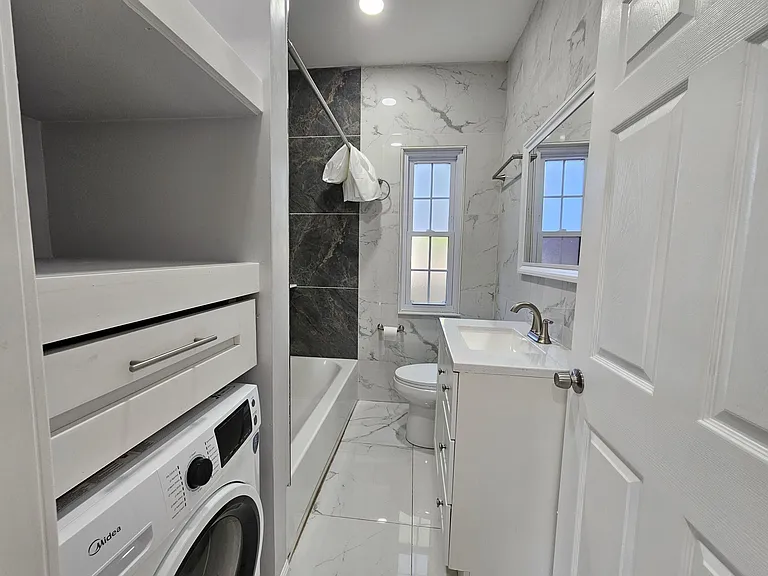 19000 Chandler Park Dr — Photo 6