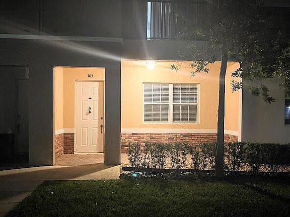 2nd image of 10560 SW Stephanie Way #1206