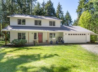 553 Middlepoint Rd, Port Townsend, WA 98368