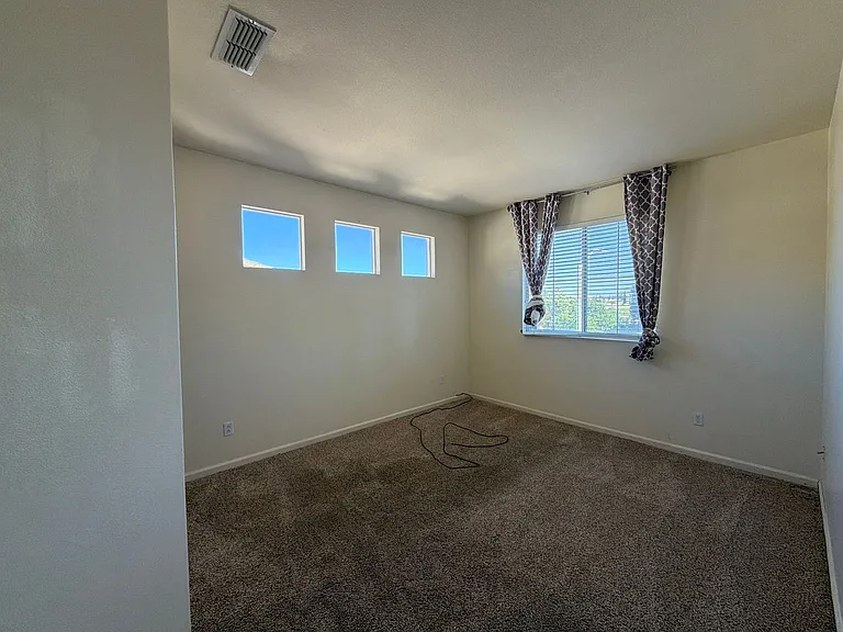 709 Black Oak Way — Photo 17