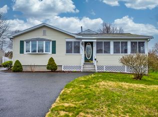 626 E Main St, Chicopee, MA 01020