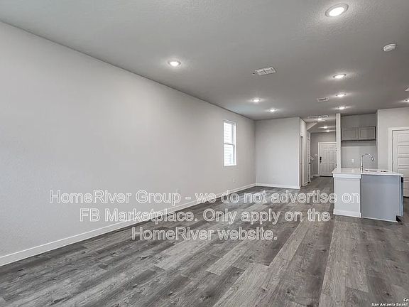 3rd image of 4318 Clarisse St