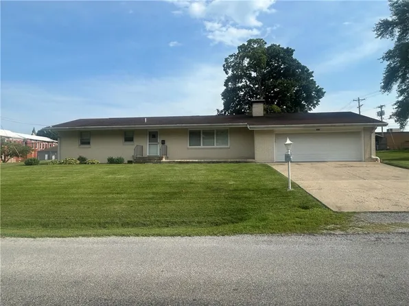 200 W Morgan St, Newton, IL 62448