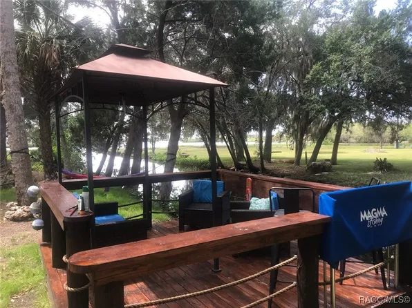 14208 W Sutton Ct, Crystal River, FL 34429