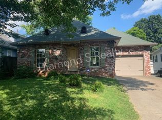 806 S McCann Ave, Springfield, MO 65804