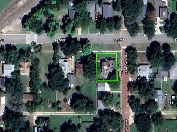 623 E 8th St, Newton, KS 67114