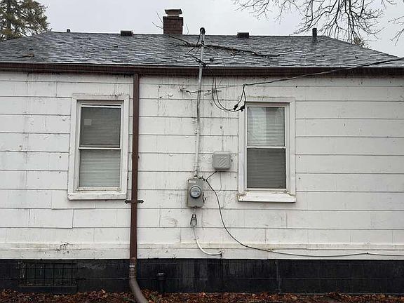 3rd image of 18285 Codding St