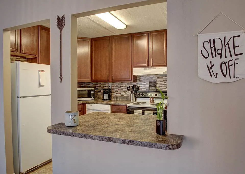 1412 W Glen Ave #2