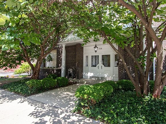 2nd image of 150 S Oak Park Ave #204
