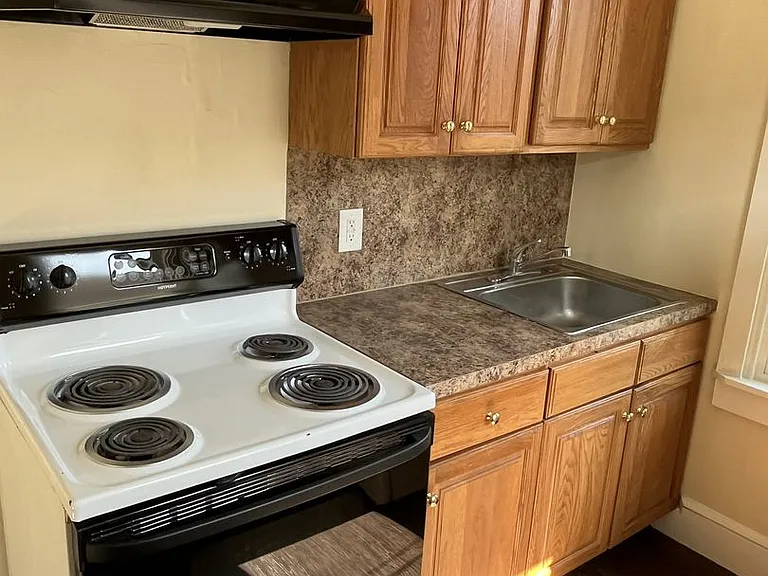 55 N Church St — Photo 7