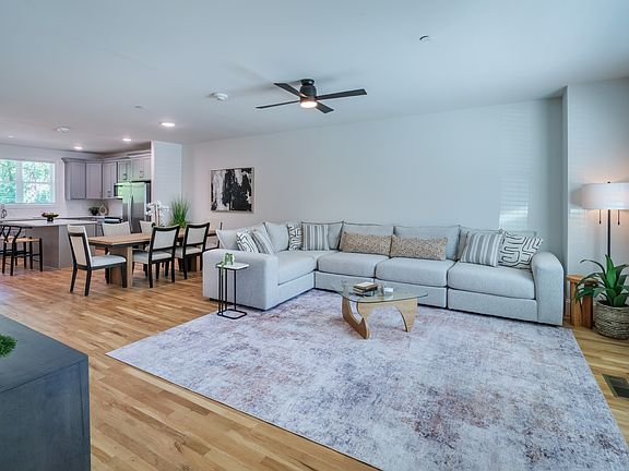5th image of 3824 Sperry Land Ct #1