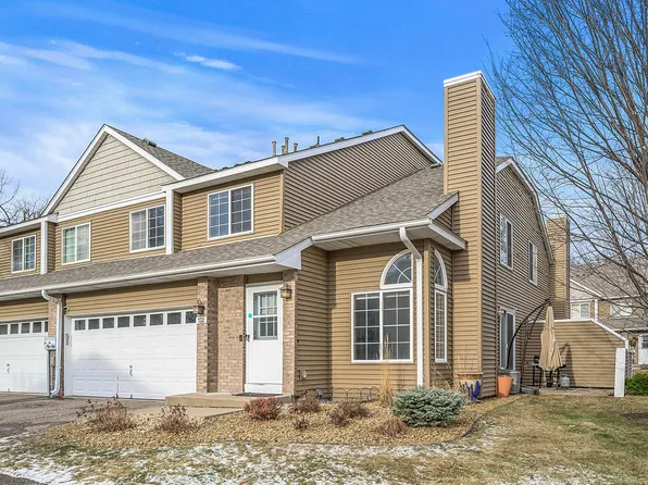 132 Primrose Ct, Vadnais Heights, MN 55127