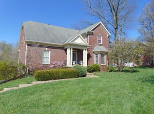 614 Lake Sterling Rd, Louisville, KY 40223