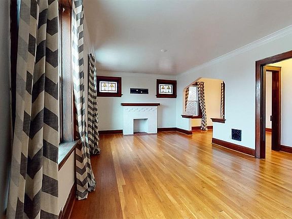 4th image of 5318 Itaska St