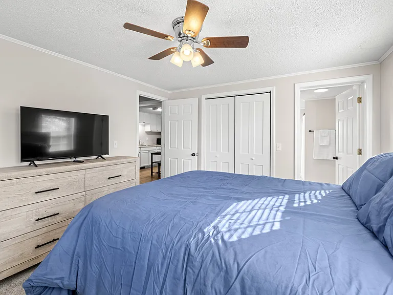 110 Couch St — Photo 12