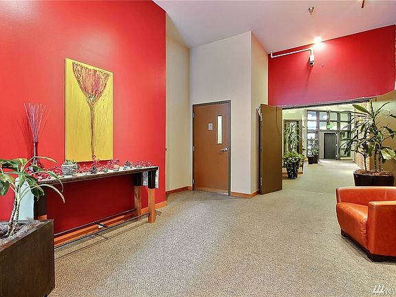 2nd image of 1120 Cliff Ave APT 306