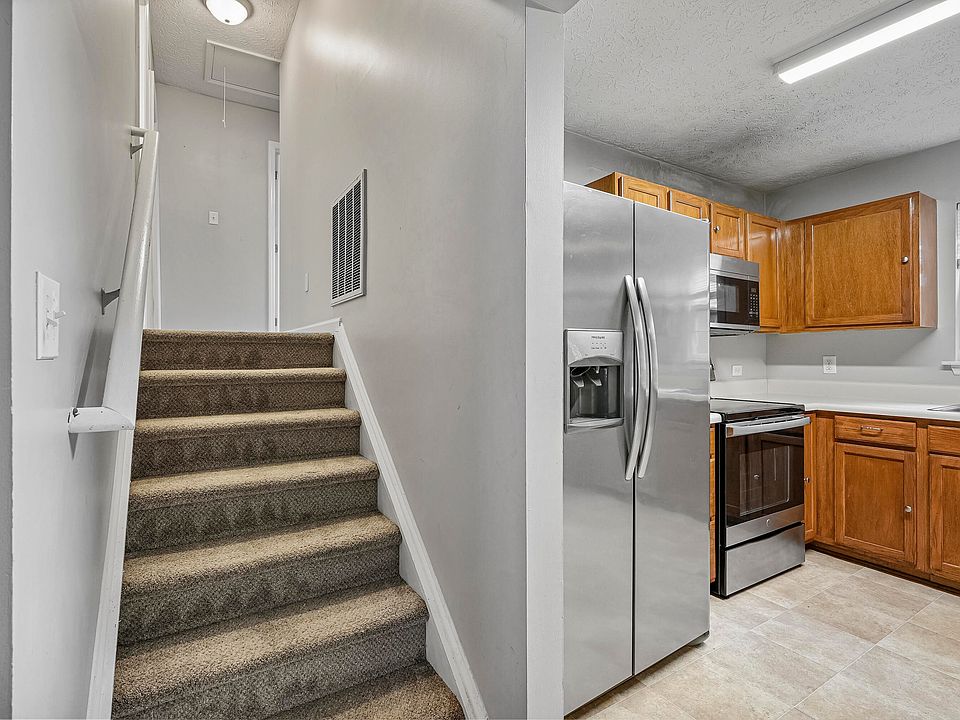 1st image of 6927 Beaverwood Dr