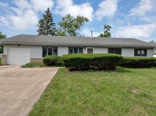 90 W Thacker St, Hoffman Estates, IL 60169