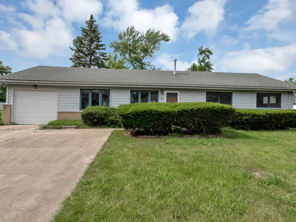 90 W Thacker St, Hoffman Estates, IL 60169