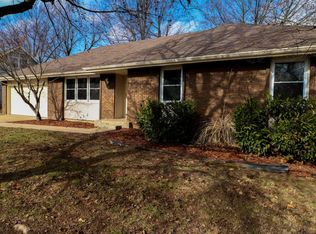 1131 E Meadowlark St, Springfield, MO 65810