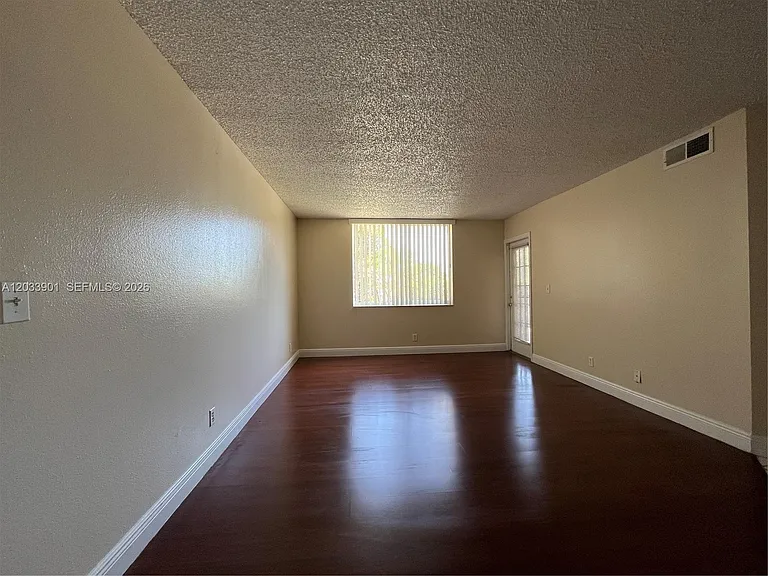 4015 W McNab Rd #D212 — Photo 8