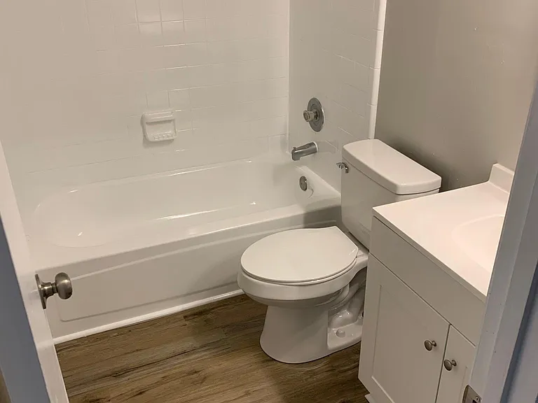 1798 Falconcrest Dr — Photo 26
