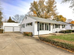 1029 Englewood Dr, Rantoul, IL 61866