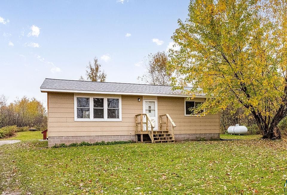 1st image of 213 North Cloquet Rd