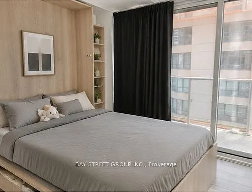 18 Maitland Ter #1103 — Photo 3