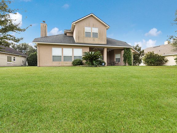 5th image of 13833 Victoria Lakes Dr