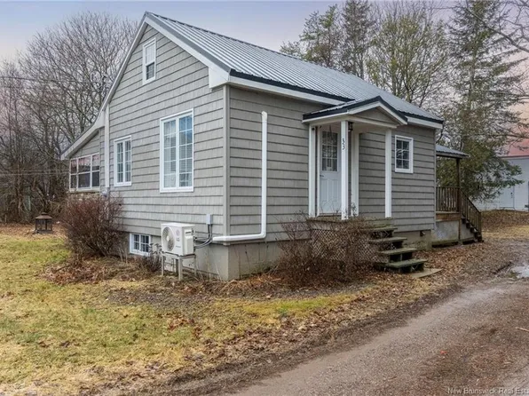 33 Magnolia Ave, Sussex, NB E4E 2G8