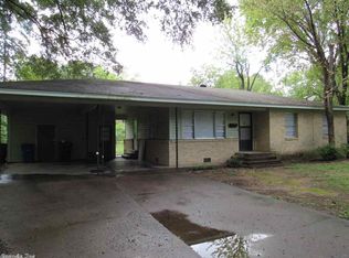 1915 Washington Ave, Conway, AR 72032