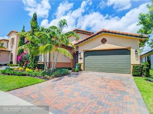 11113 Meridian Dr N, Parkland, FL 33076