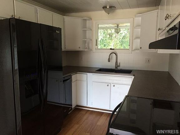 4th image of 50 Forest Dr