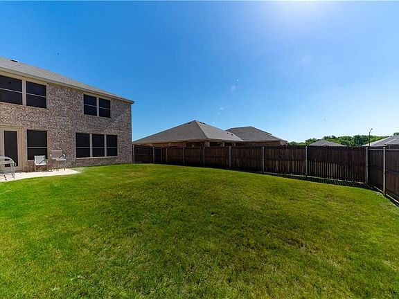 3rd image of 740 Snowy Orchid Ln