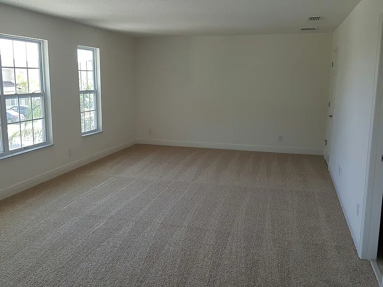 1065 Vinsetta Cir — Photo 9